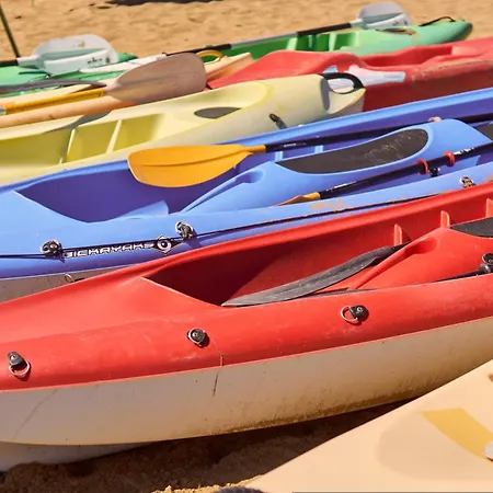 Welcoming Seaside Flat Ideal For 6 Guests