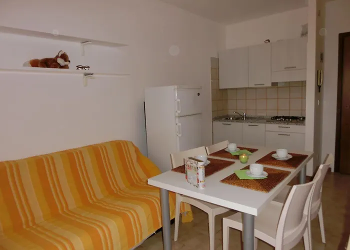 Welcoming Seaside Flat Ideal For 6 Guests * Bibione