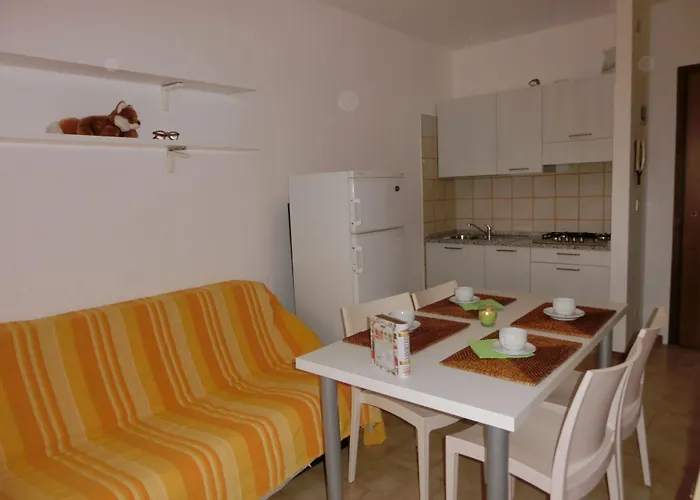 Apartment Welcoming Seaside Flat Ideal For 6 Guests Bibione