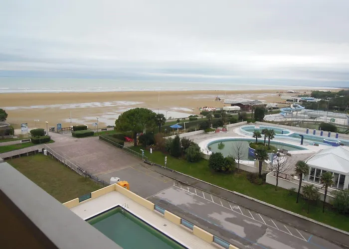 Welcoming Seaside Flat Ideal For 6 Guests Daire