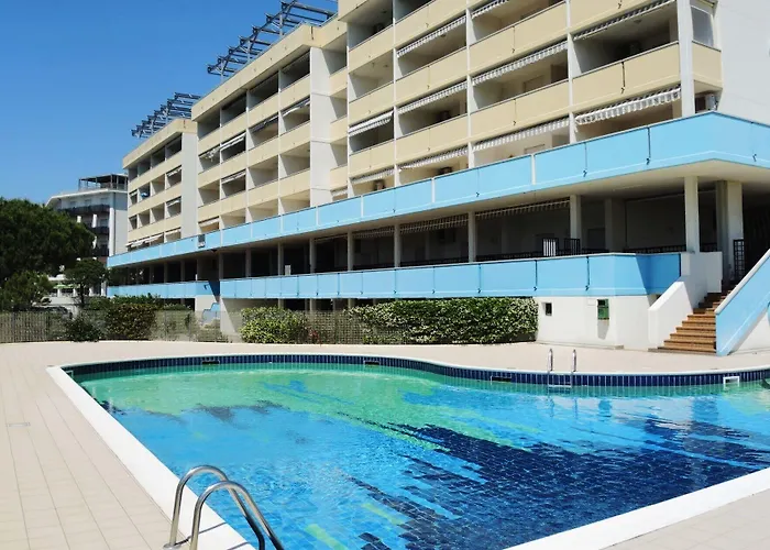 Welcoming Seaside Flat Ideal For 6 Guests Daire *