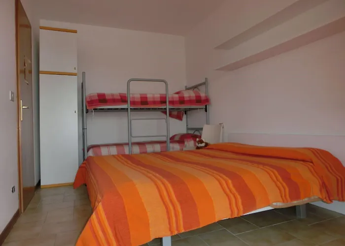 Welcoming Seaside Flat Ideal For 6 Guests Apartment